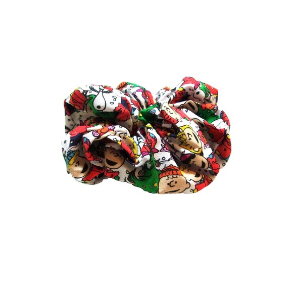 Peanuts Charlie Brown Christmas Scrunchie Snoopy Linus Lucy Hair Accessory - Picture 1 of 4
